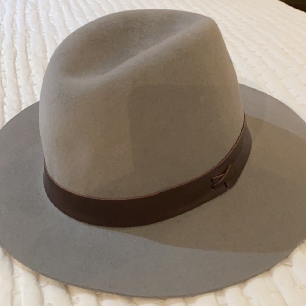 HAT ATTACK Tan Wool Fedora with Brown Leather Strap Detail - Picture 7 of 10